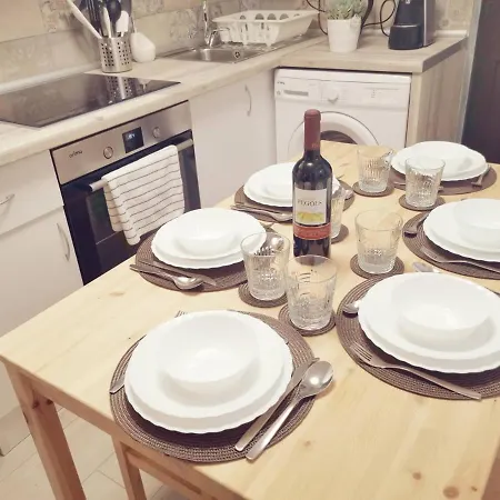 Small House With Private Park And Yard Terrugem