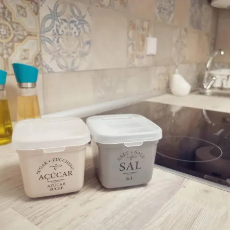 Small House With Private Park And Yard *