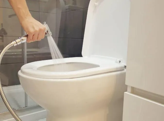 Semesterbostad Small House With Private Park And Yard